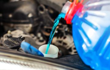 Cómo-lavar-su-radiador-y-sistema-de-enfriamiento-mecanica-automotriz-bogota-mantenimiento-electrico-reparacion-autos-mora-taller-ingenieria-motor